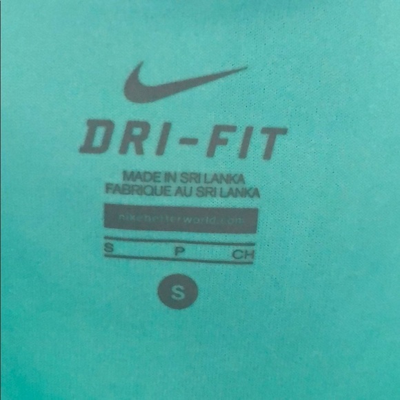 Nike Dryfit top size S - Picture 5 of 5